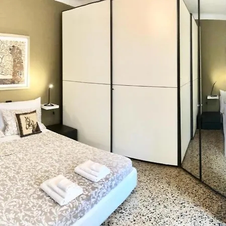 Principe Station & Castelletto-flatx4-optional Parking Genoa